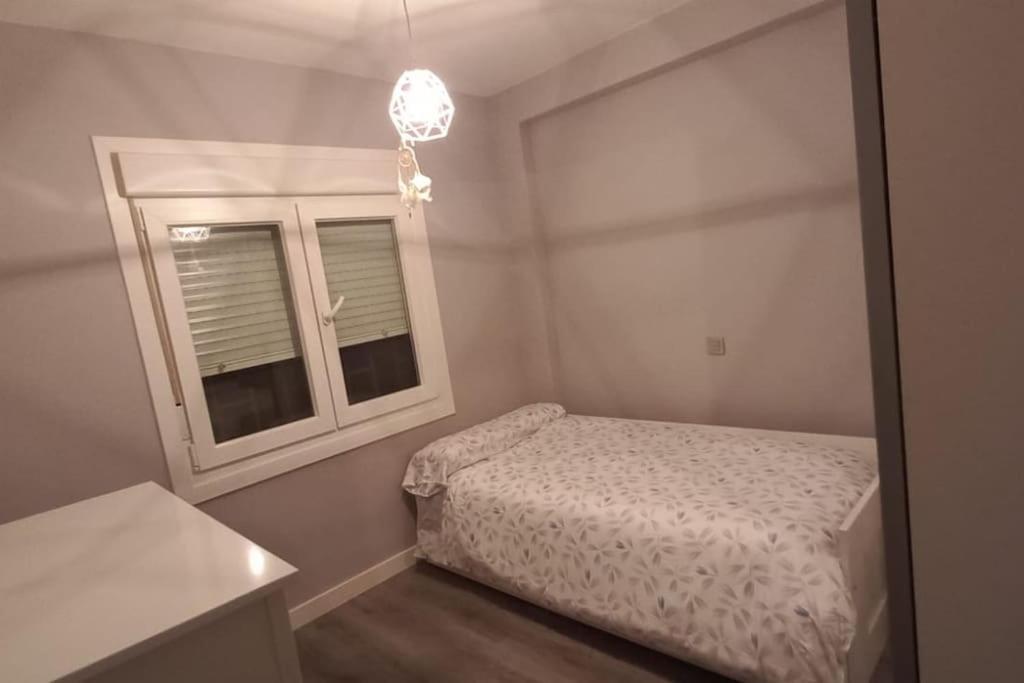 Apartamento Cerca Del Pilar Zaragoza Exterior photo