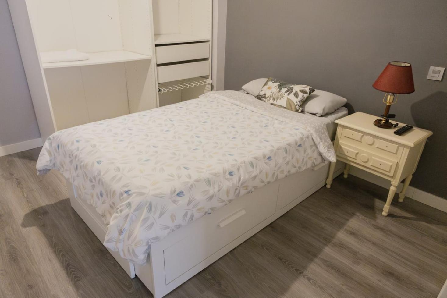 Apartamento Cerca Del Pilar Zaragoza Exterior photo